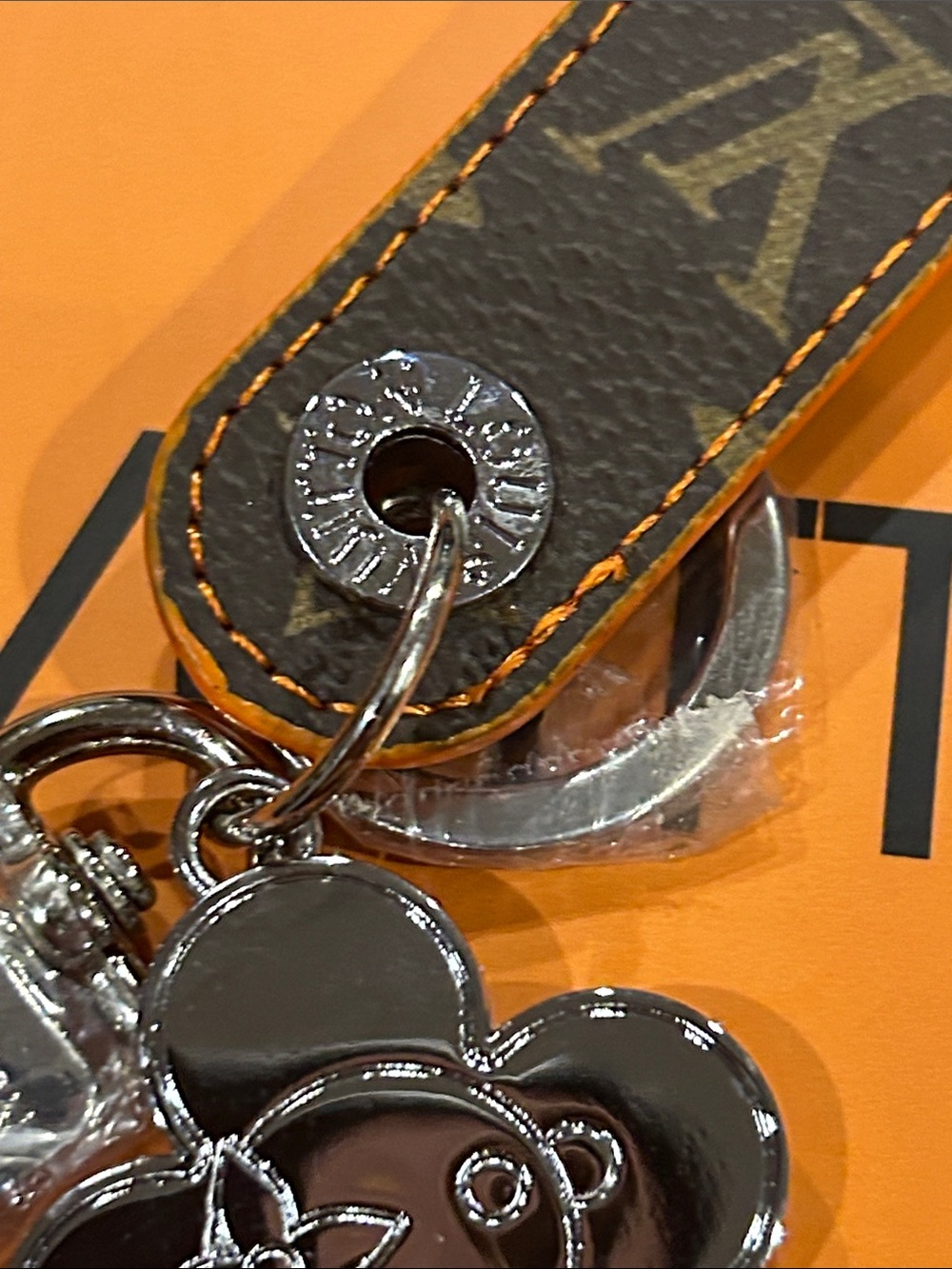 Leather Key Charm - Picture 6 of 6